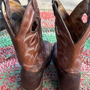 Women Boulet boot size 7